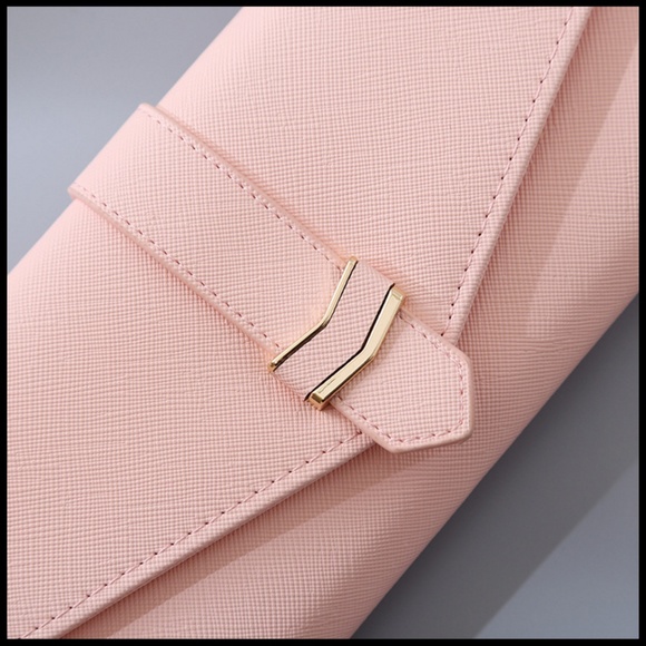 NEW MADELYN Multi Function Wallet - Picture 2 of 6